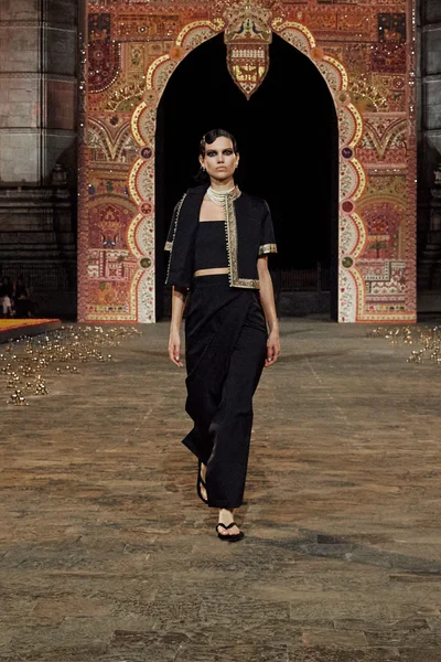 Look 9